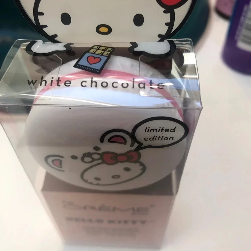 NIB CREME SHOP HELLO KITTY MACARON LIP BALM